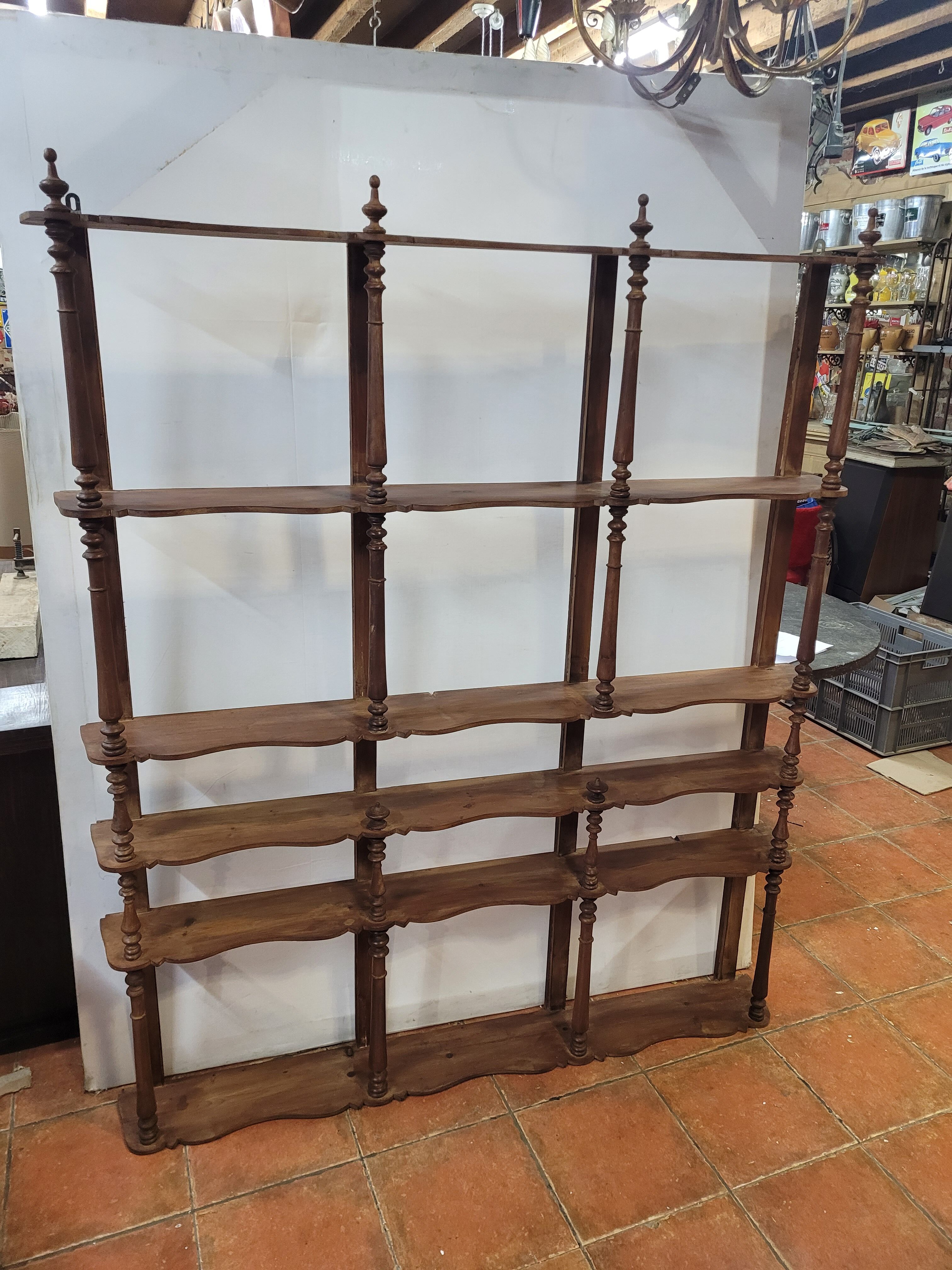 Old bar rear glass maker