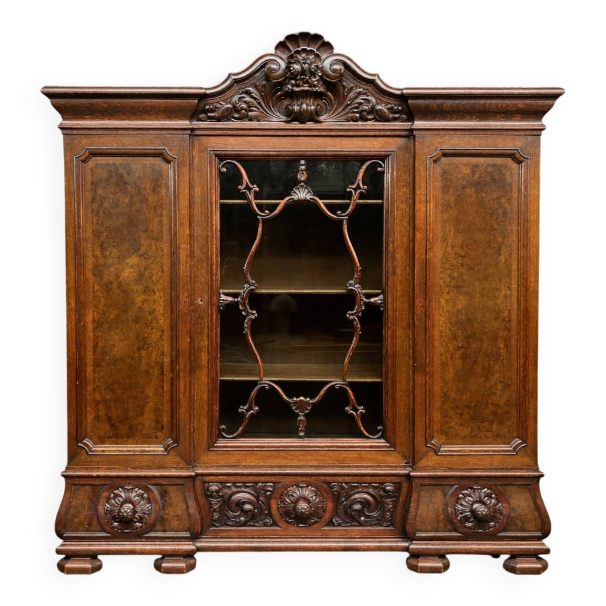 Neo-Renaissance library