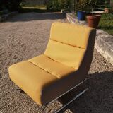 L heater in grey and yellow fabric on chrome footing. Around 1980.