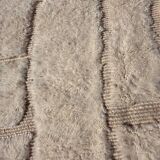 Handmade traditional wool rug size 2/3 m