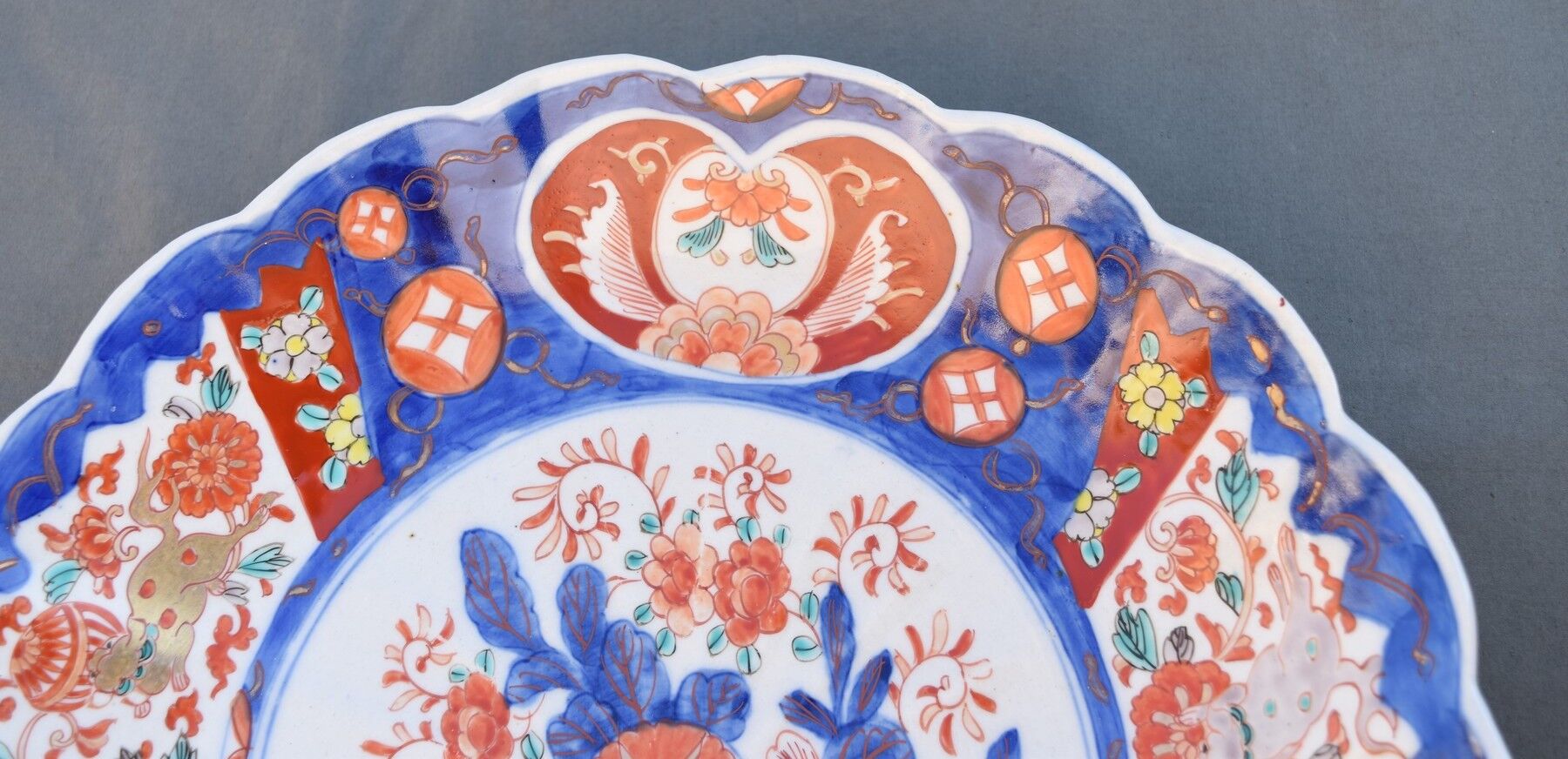 Porcelain dish of Japan Imari diameter 36 cm