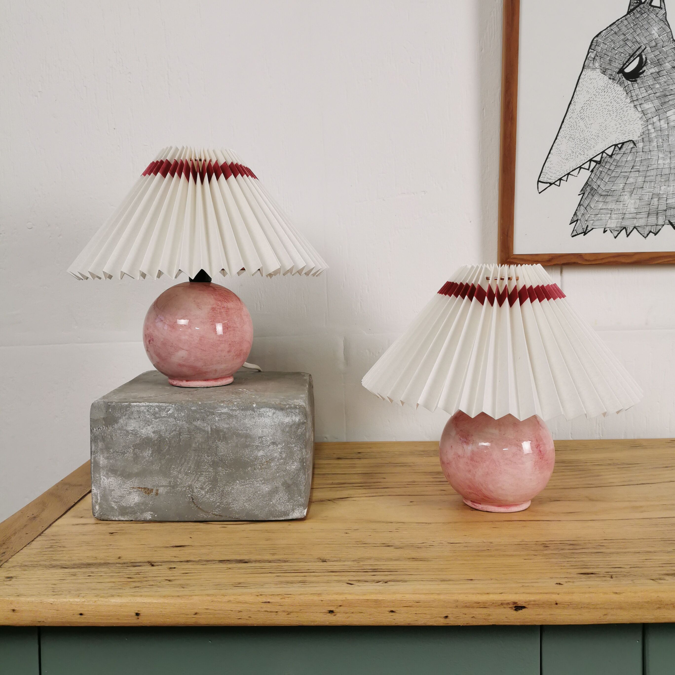 Pair of lamps and pleated lampshades