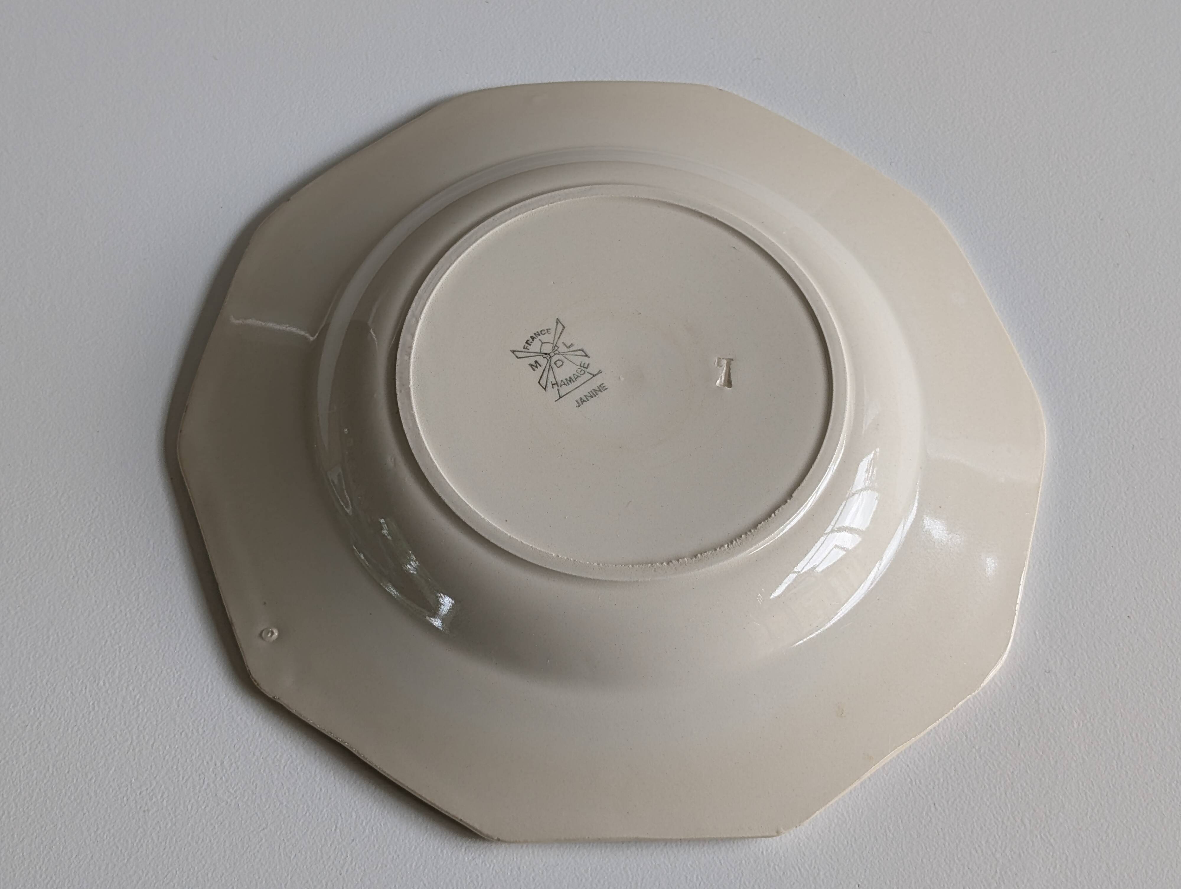 Moulin des Loups plates model "Janine"