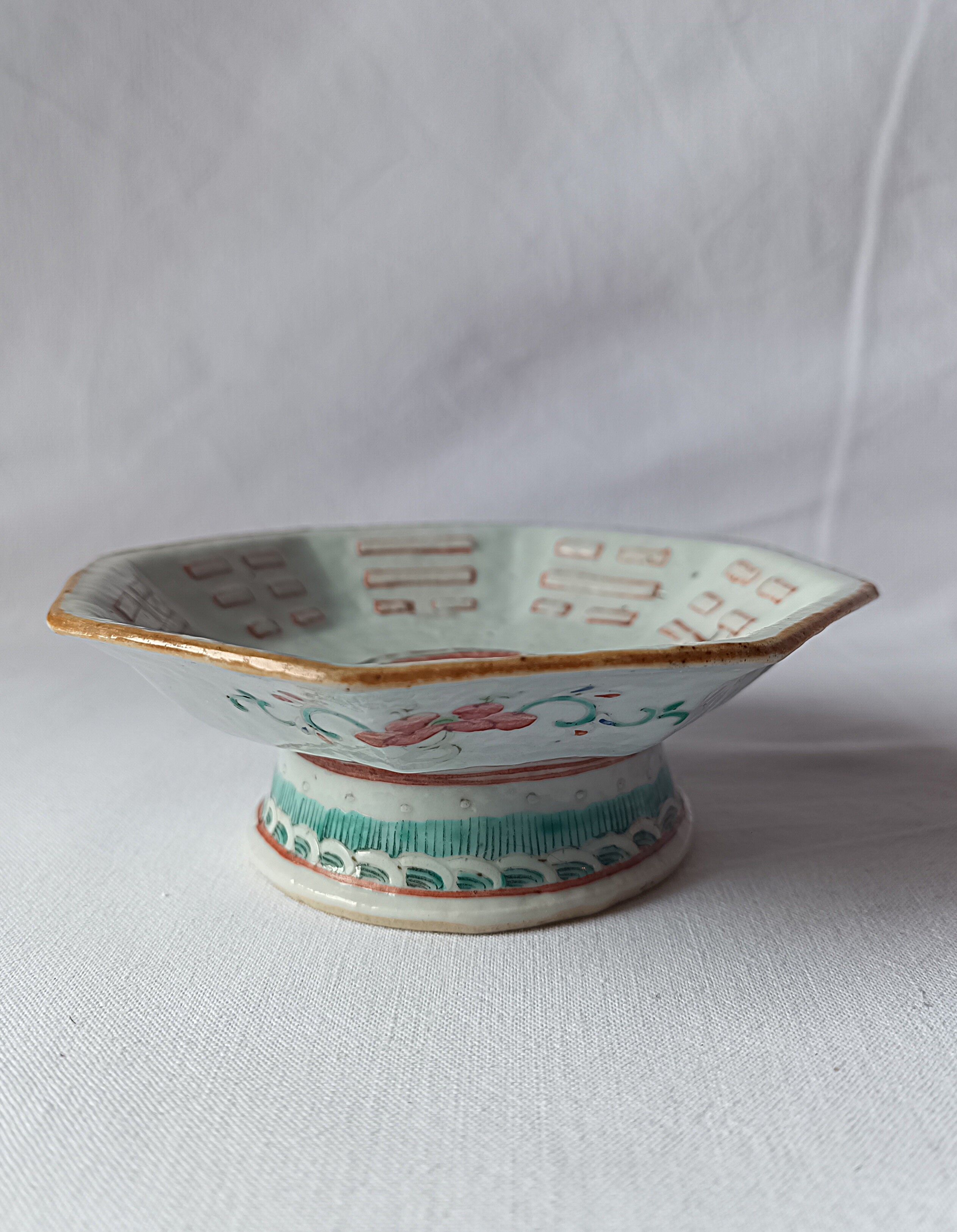 octagonal porcelain cup from China with Taoist Ying Yang decoration - c. 1900