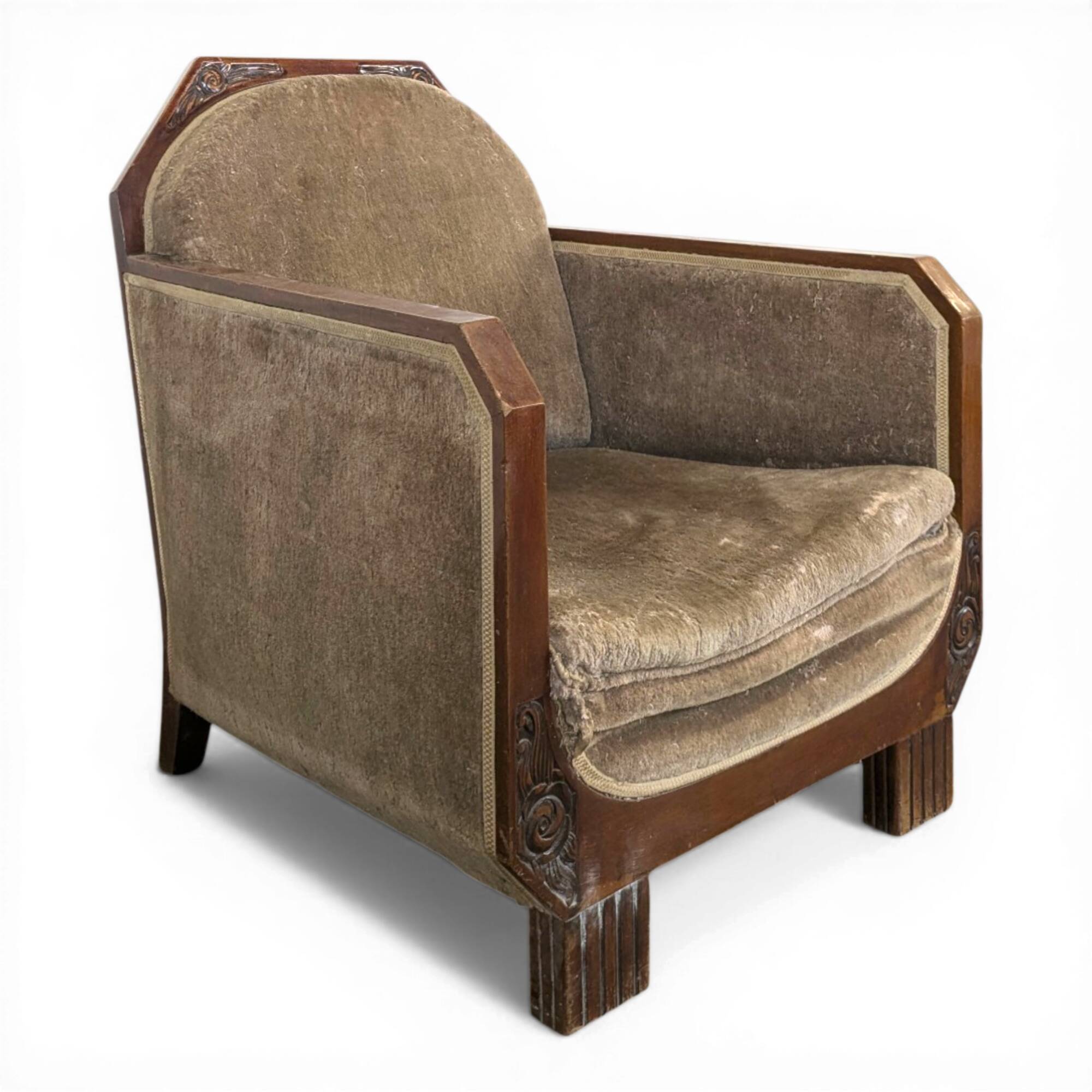 Art Deco armchair in Mahogany