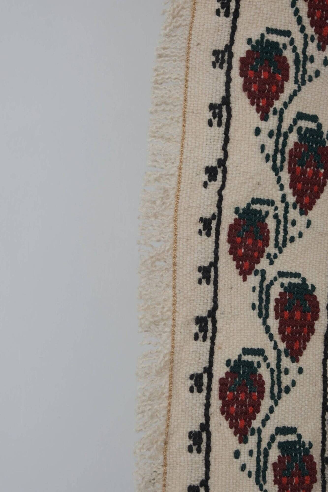 Vintage Turkish kilim handwoven 166x250 cm