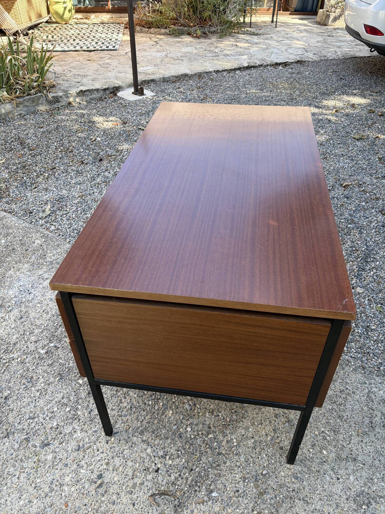 Model 620 desk by Pierre Guariche for Minvielle, France circa 1955