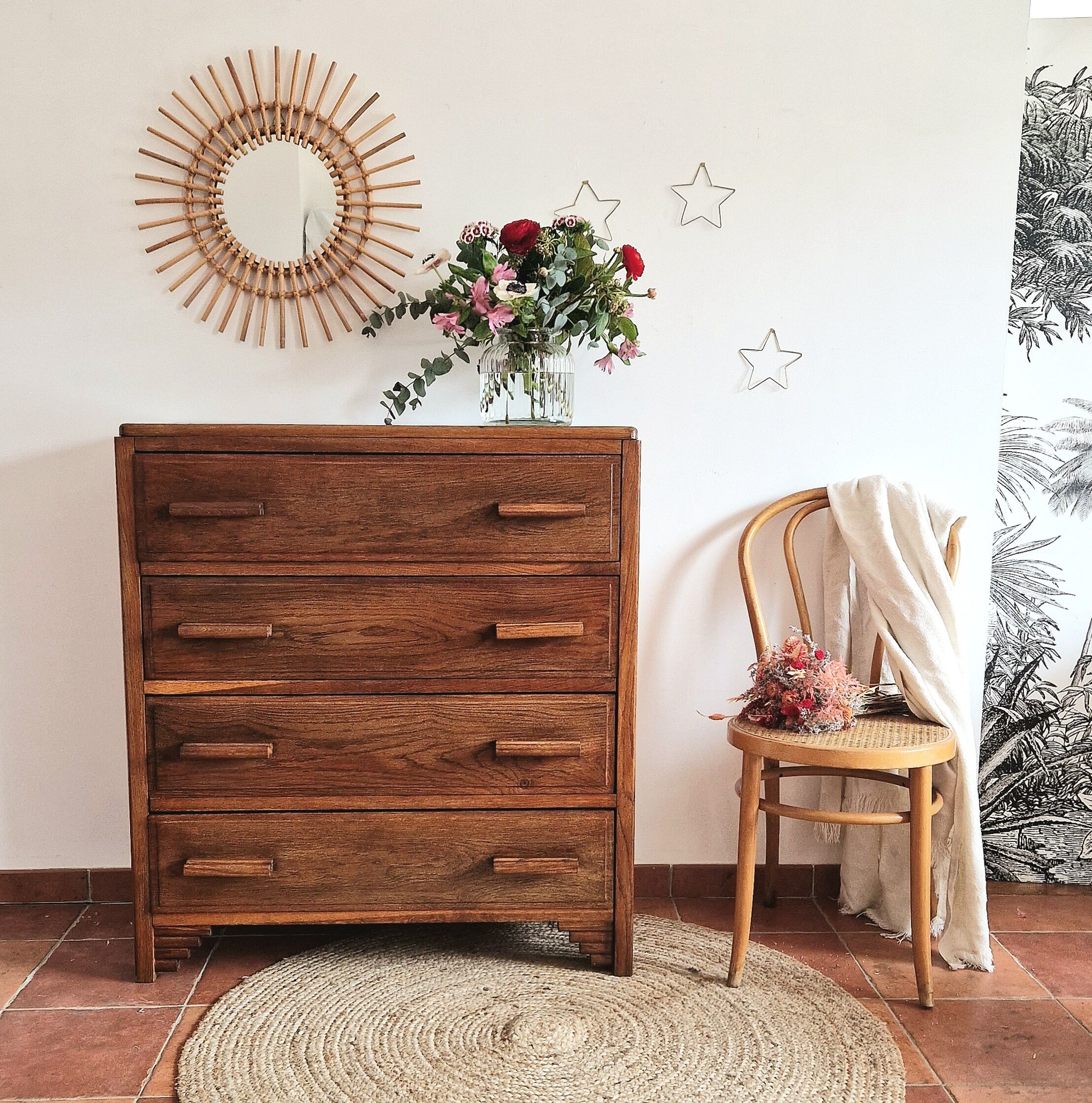 Art deco chest of drawers