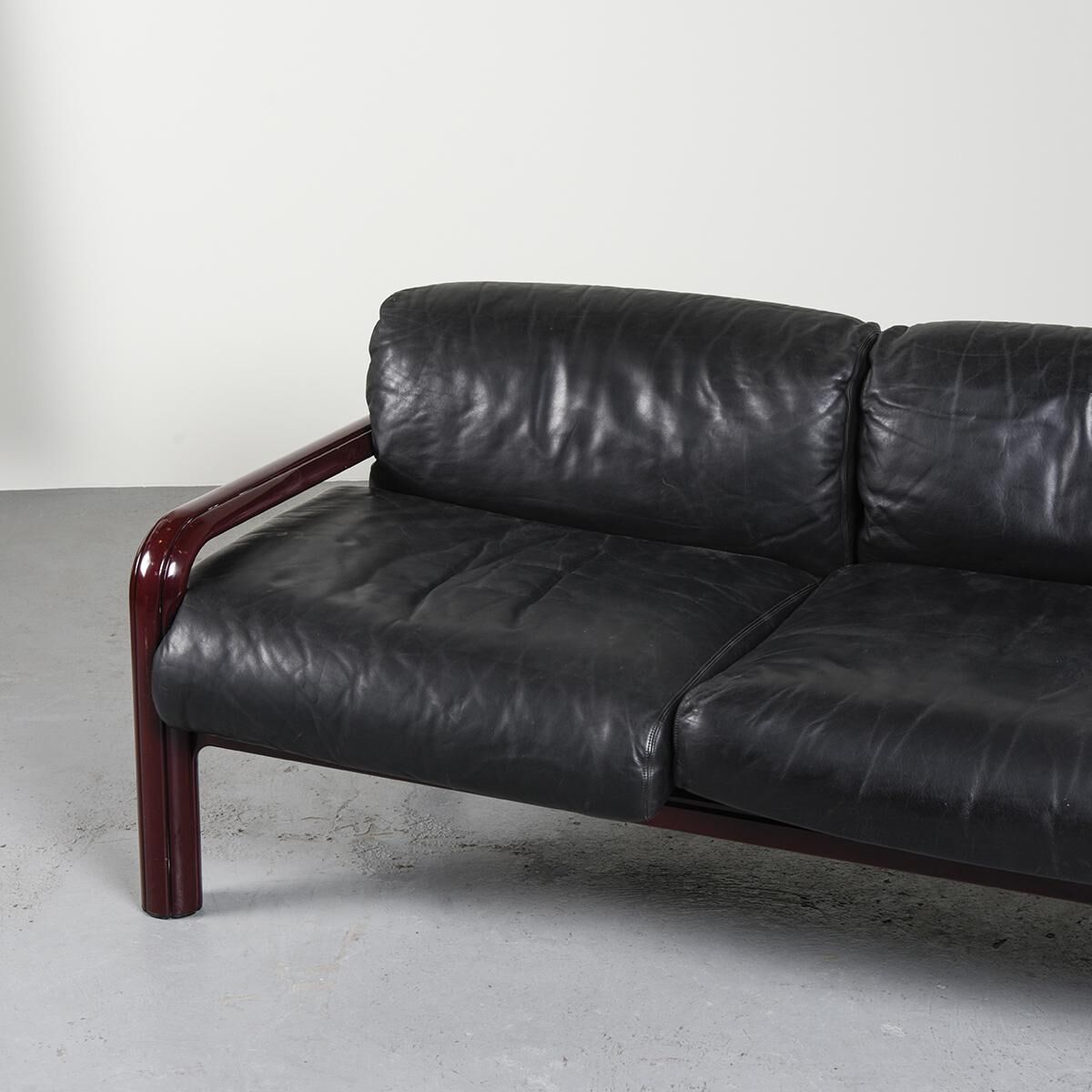 Canapé cuir 54A par Gae Aulenti pour Knoll, circa 1975
