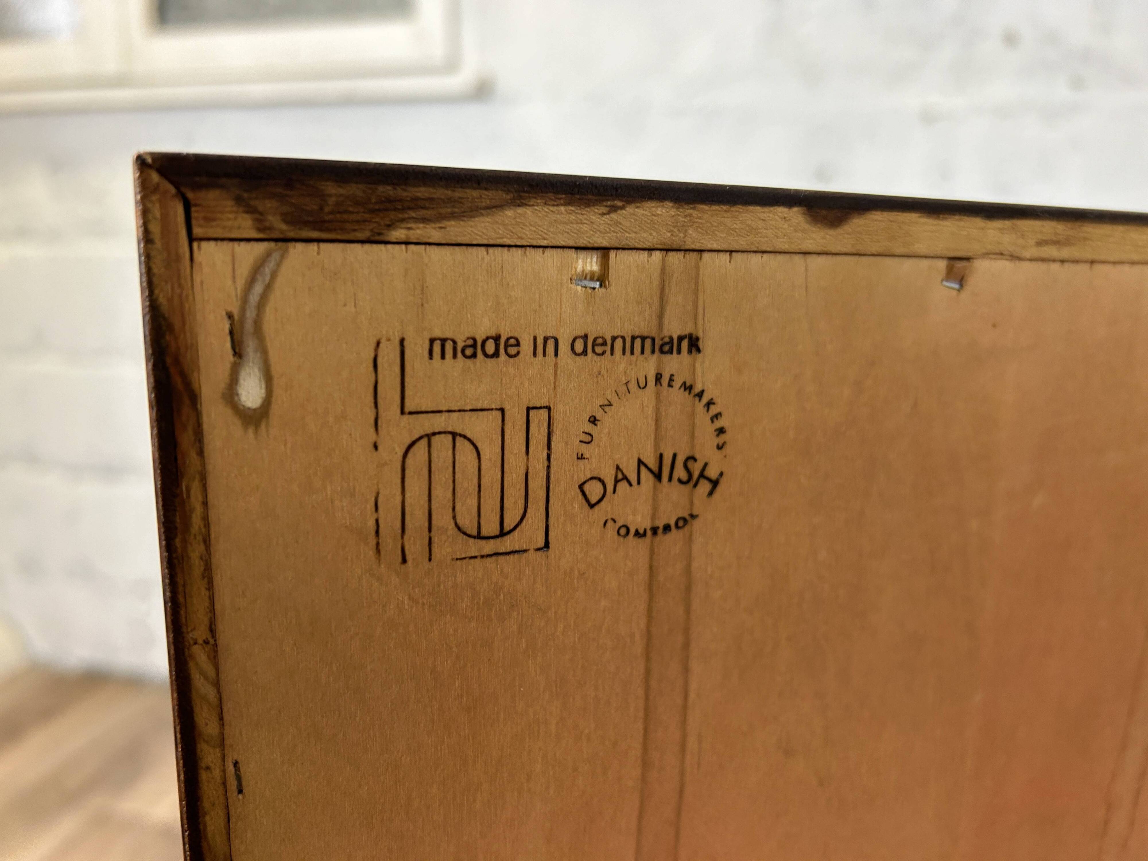 Vintage Scandinavian rosewood sideboard by Hundevad, 1960s