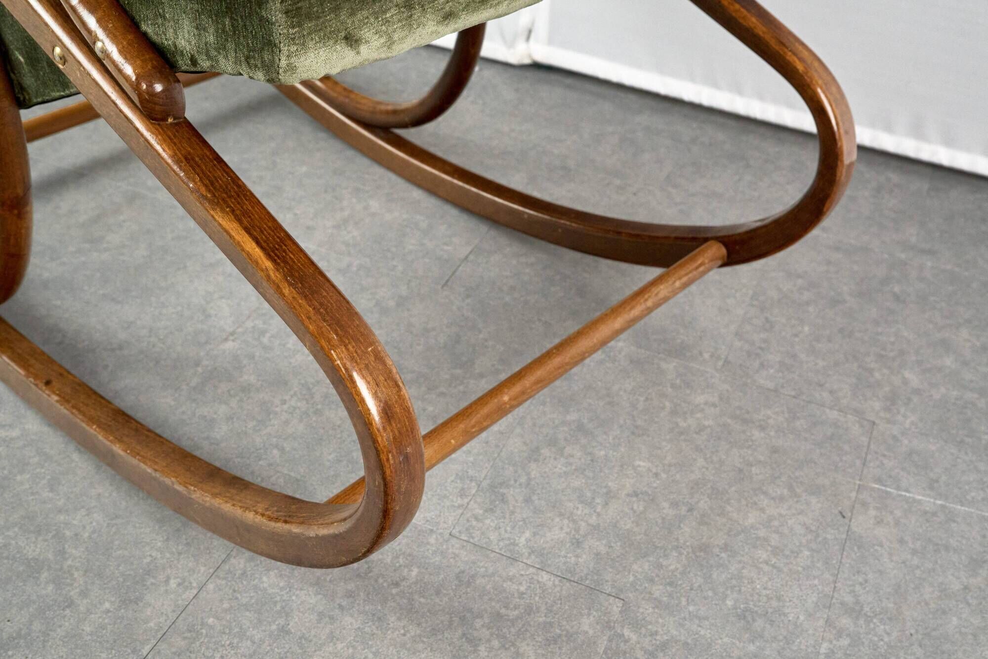 Bentwood Rocking Chair from Ton, 1960s, Czecoslovakia