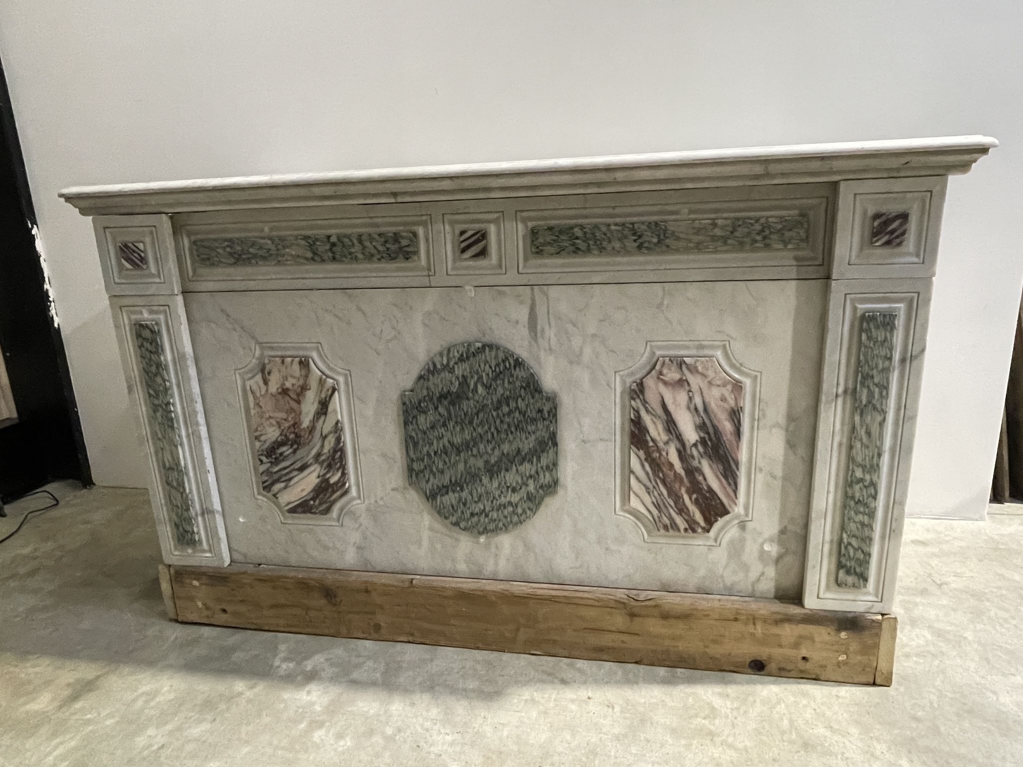 Meuble de métier comptoir marbre boucherie 1920