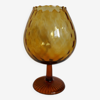 Coupe en verre ou cristal ambré