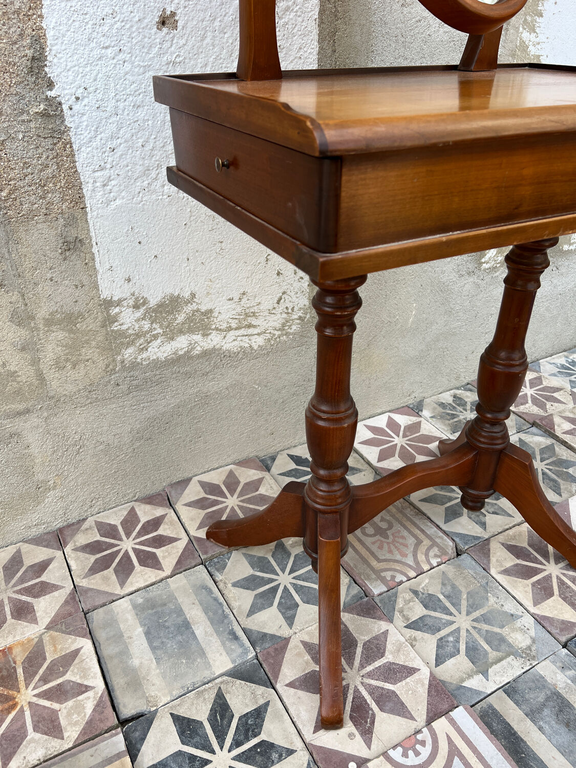 Wooden dressing table