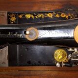 Machine sewing manual and Original portable, Victoria from 1894