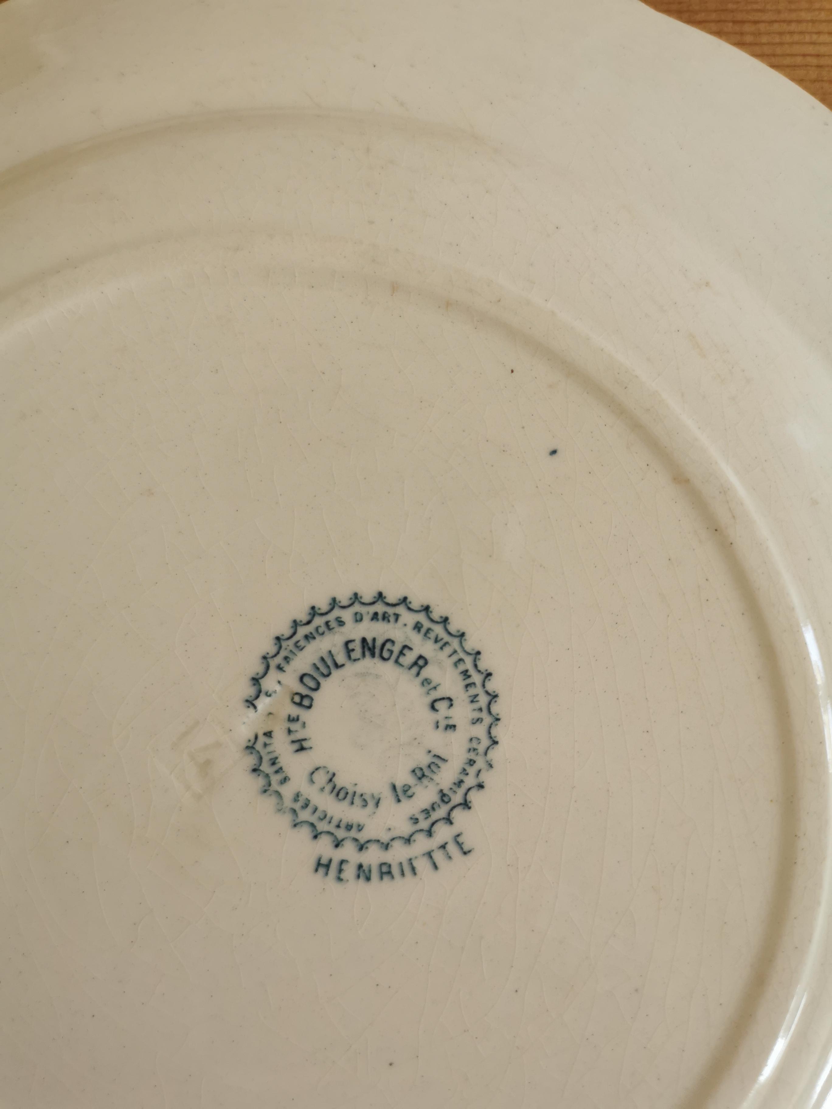 Service de 5 assiettes vintage en Terre de Fer