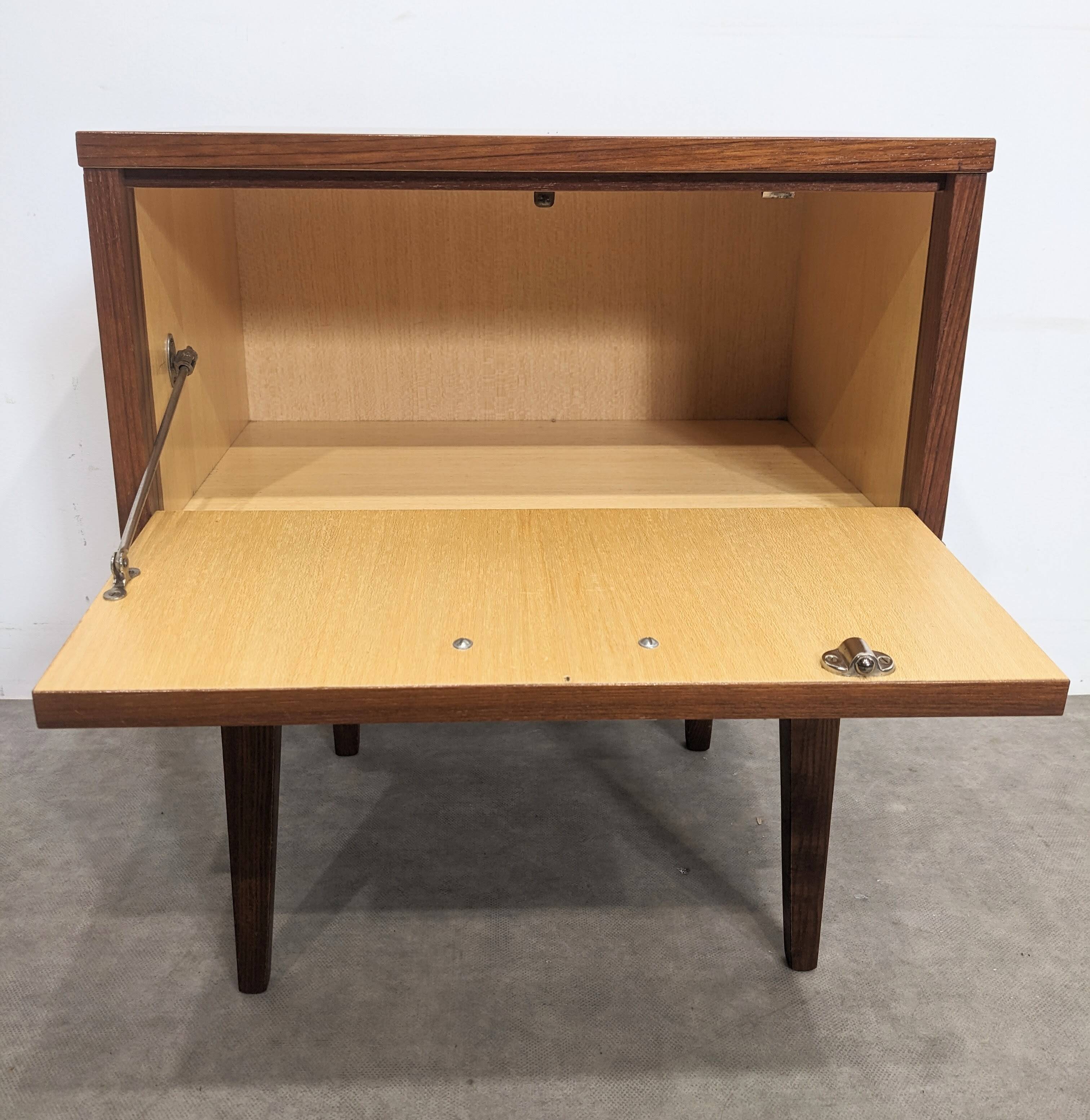 Chevet, meuble d’appoint teck vintage