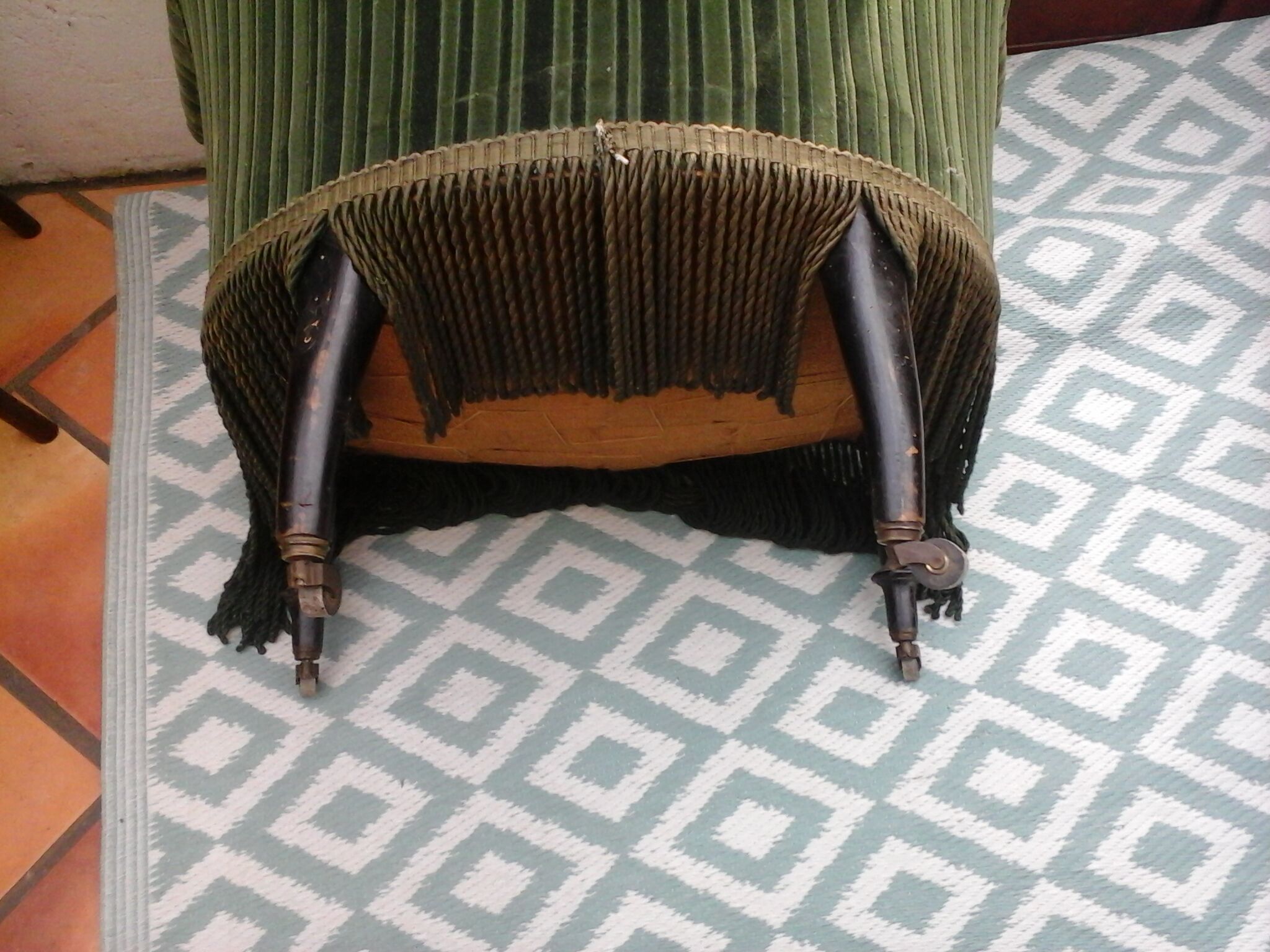 Fauteuil crapaud velours côtelé vert