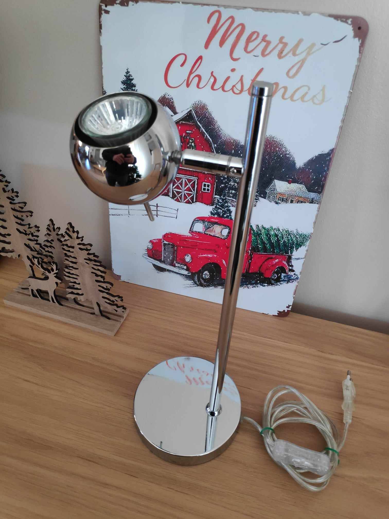 Agemob International eyeball type lamp