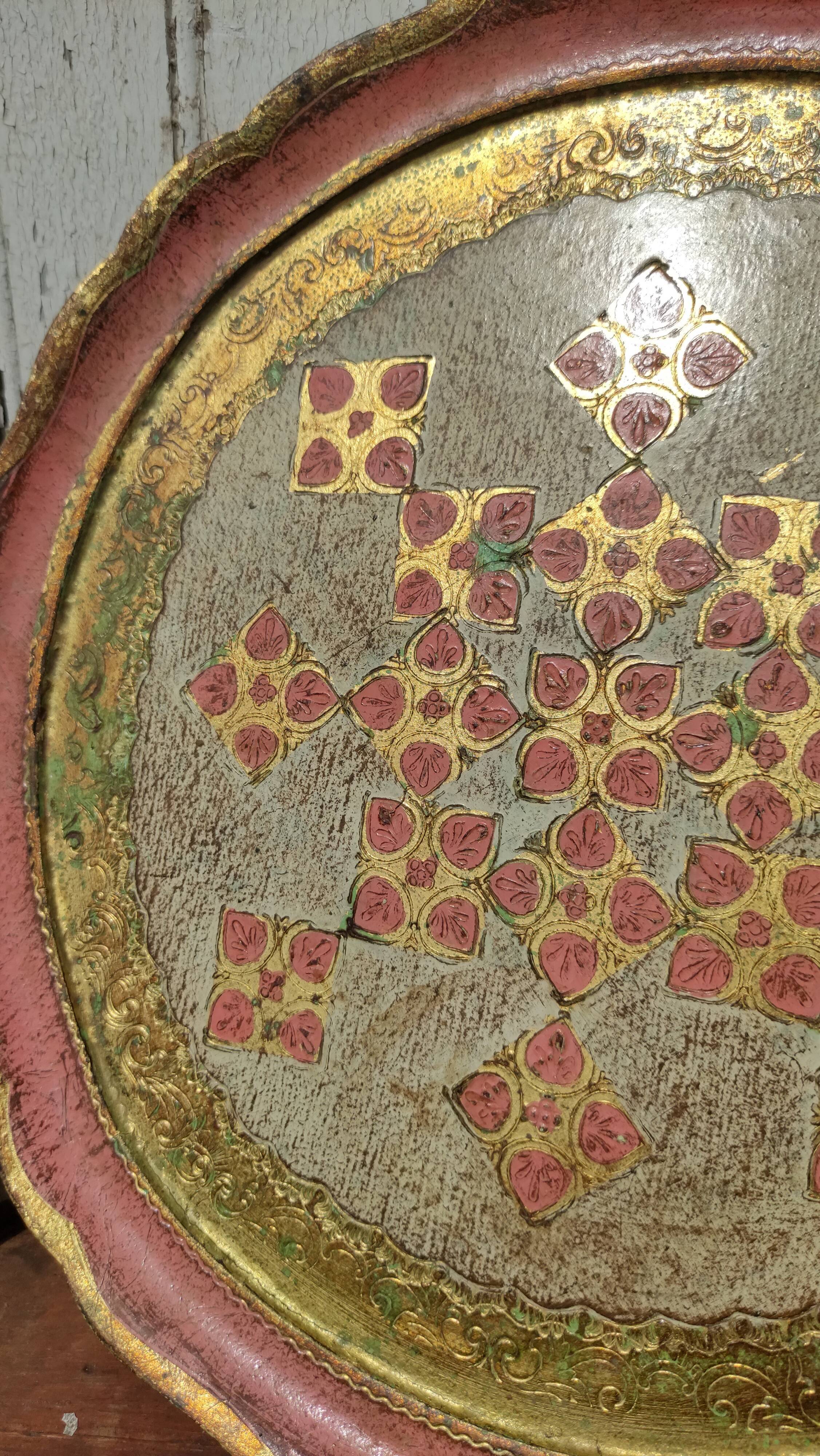 Pink and golden Florentine round top