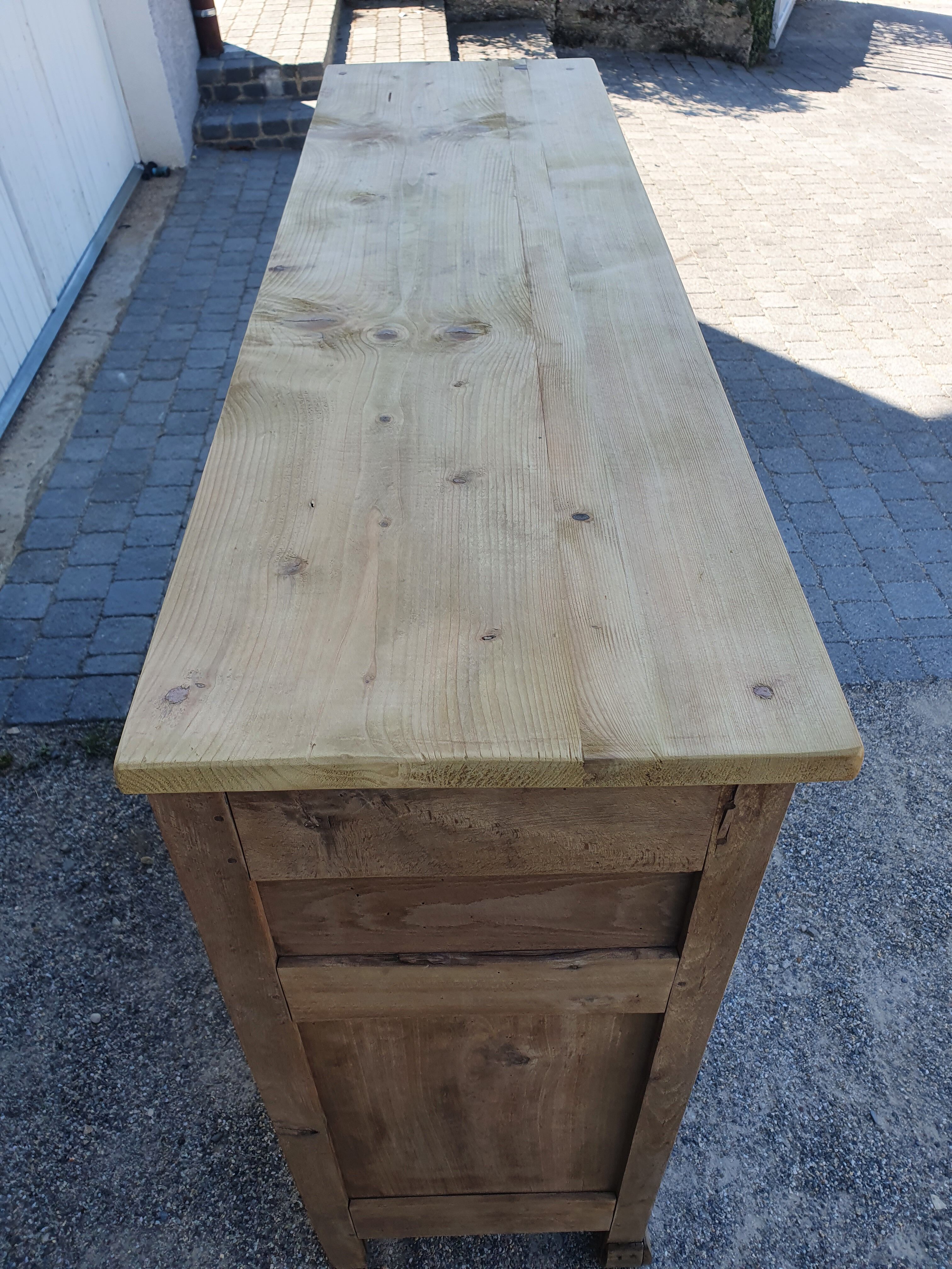 Bahut buffet furniture of old raw wood shallow