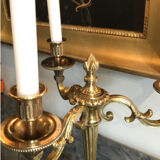 Paire de candélabres en bronze doré et ciselé style Louis XVI