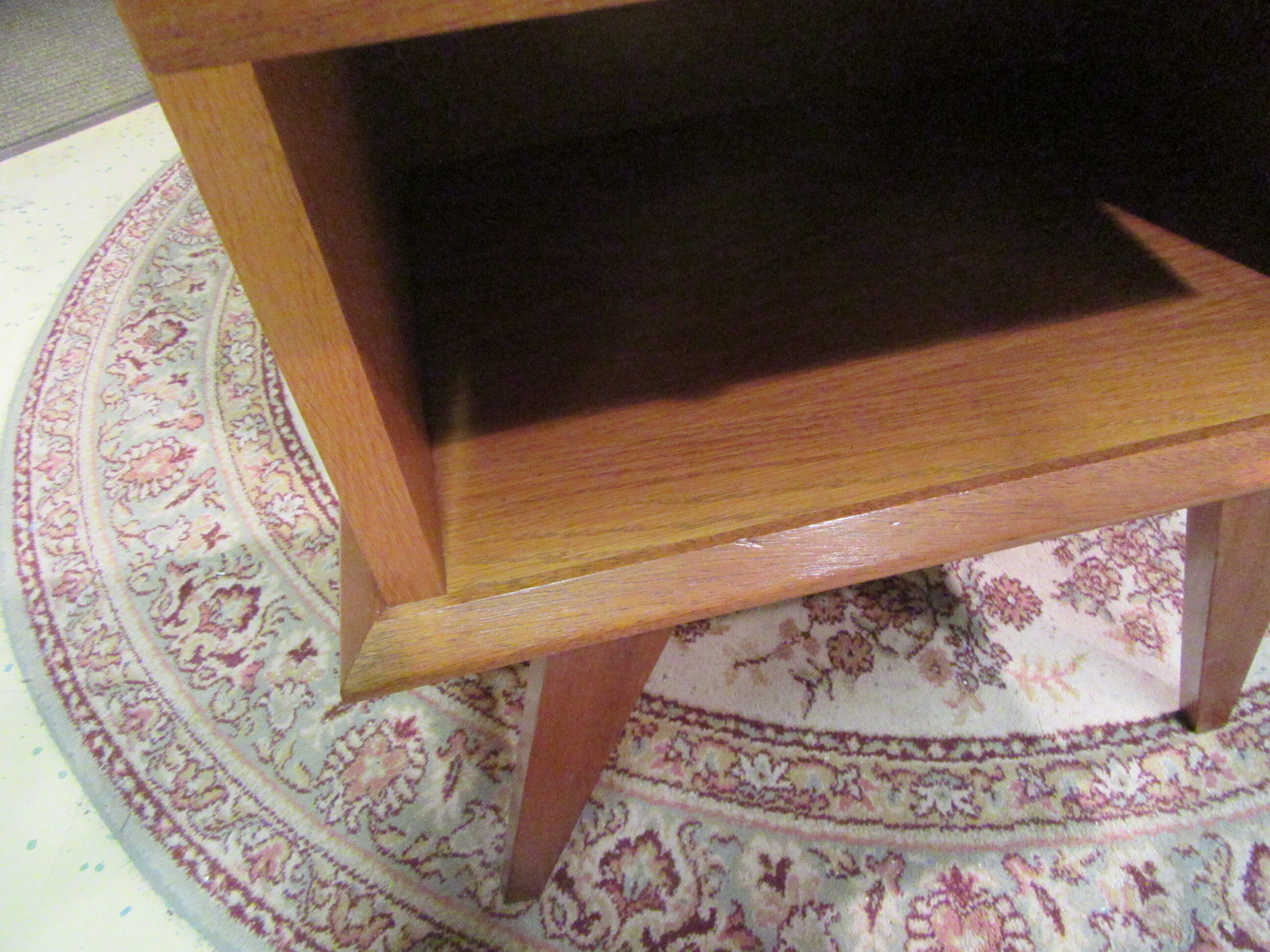 Pair nightstands vintage