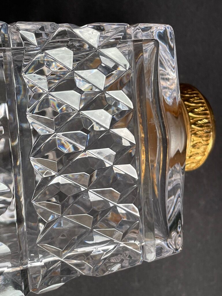 Alcohol decanter in blown and cut crystal Empire style XXth