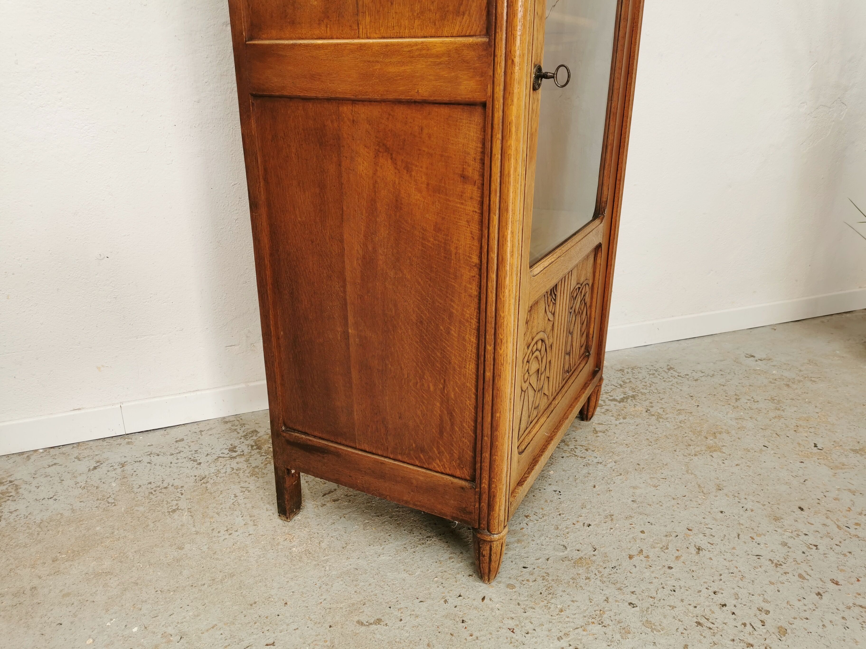 Parisian wardrobe Art Deco vintage showcase