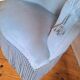 Fauteuil crapaud vintage, meuble siège Napoleon III ancien