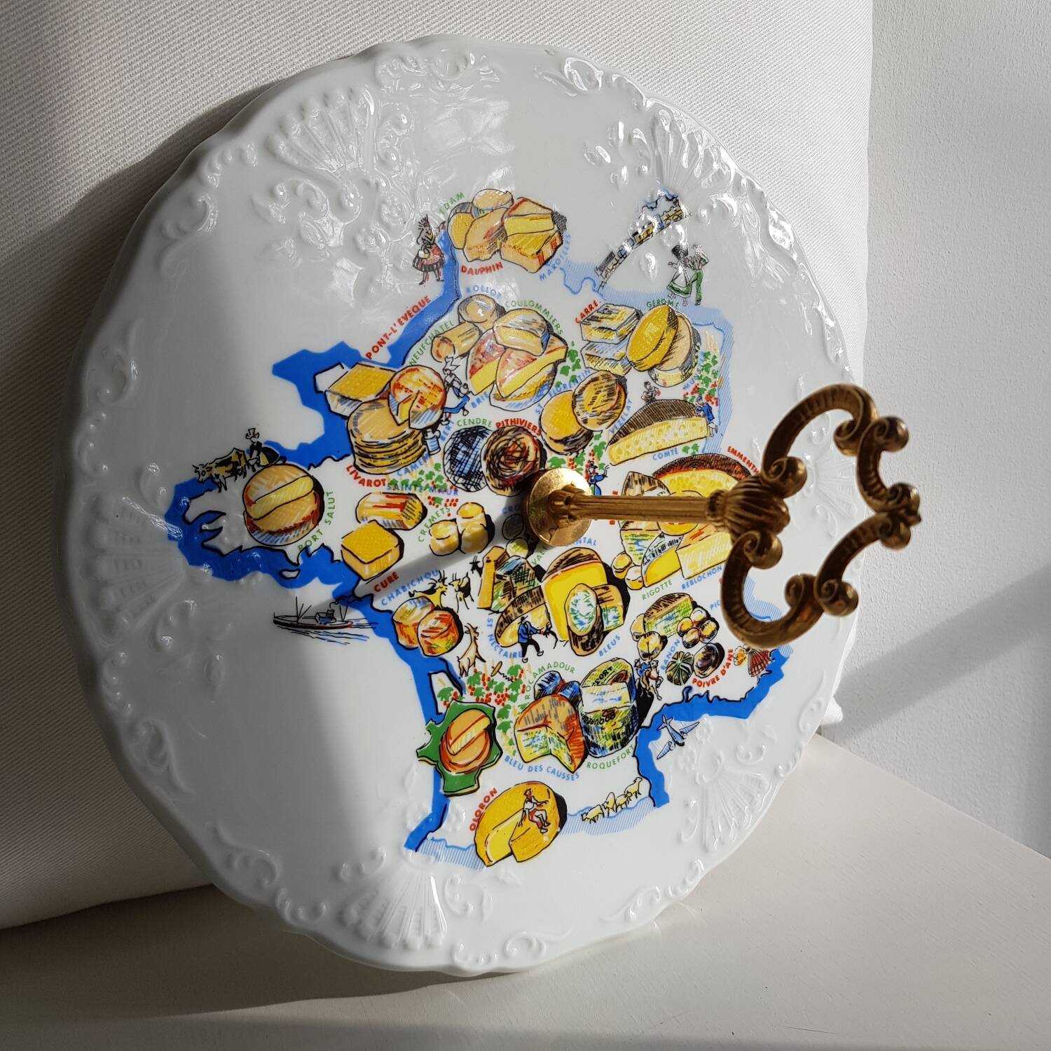 Plat de service à fromage en porcelaine de Limoges