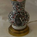 Small earthenware lamp from Gien. Cashmere decoration.