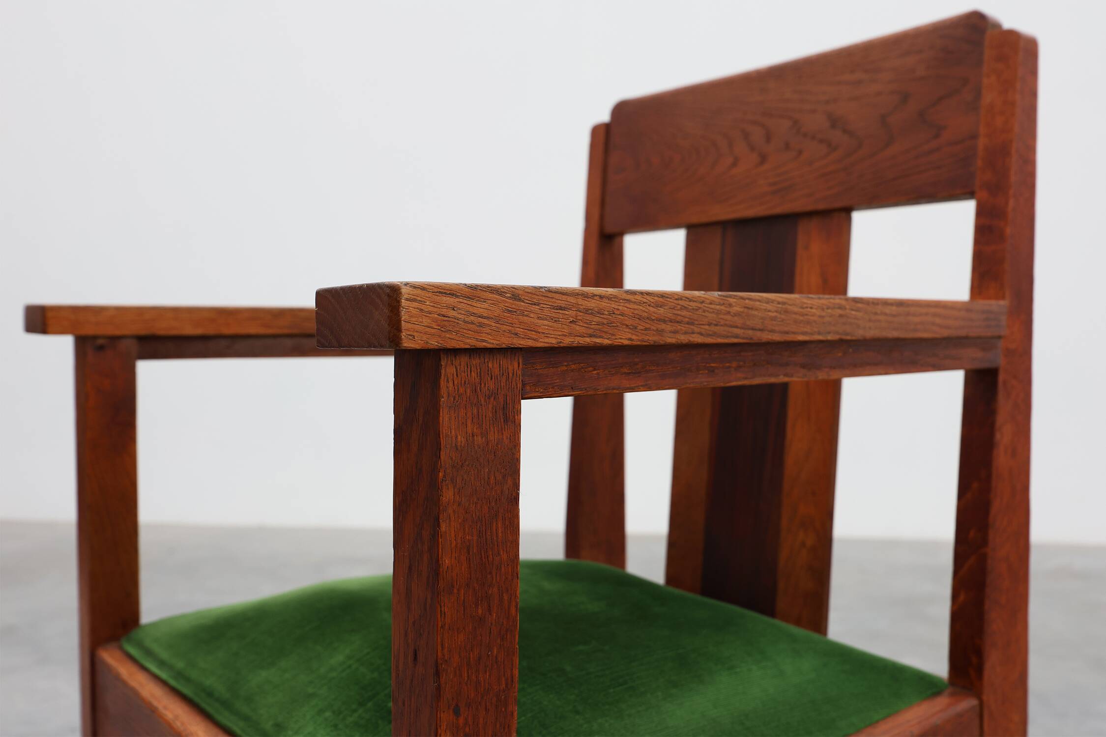 Amsterdamse school oak and velvet side chair, The Netherlands 1920s