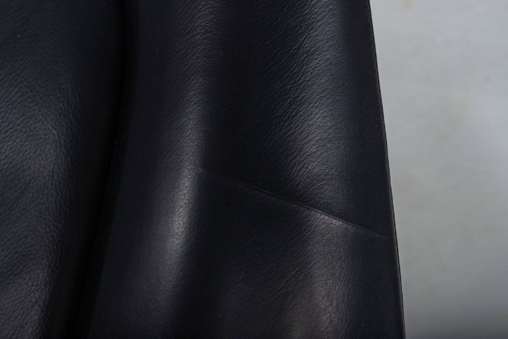 Set of leather armchairs by Rodolfo Dordoni for Matteo Grassi, 1990s
