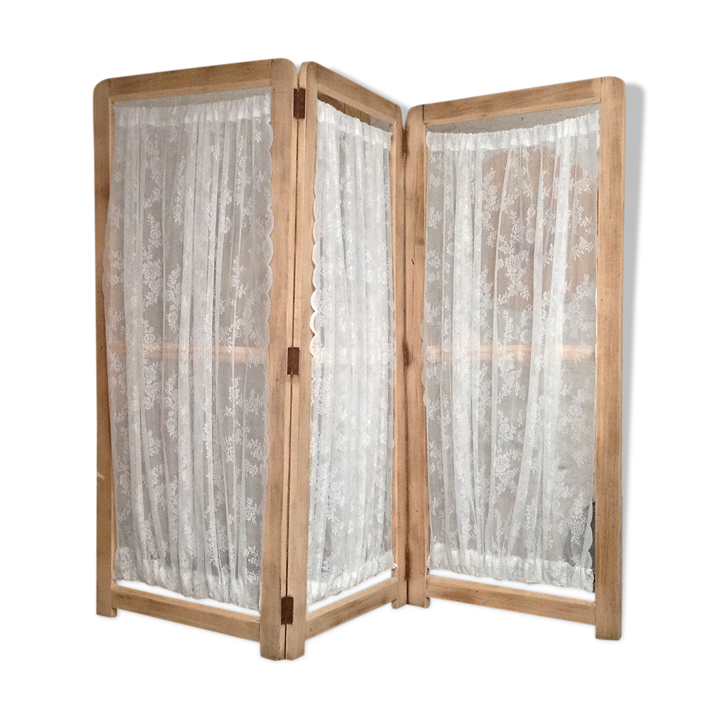 Ancient wood and lace screen