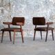 Paire de fauteuils en bois et cuir marron, Italie années 50