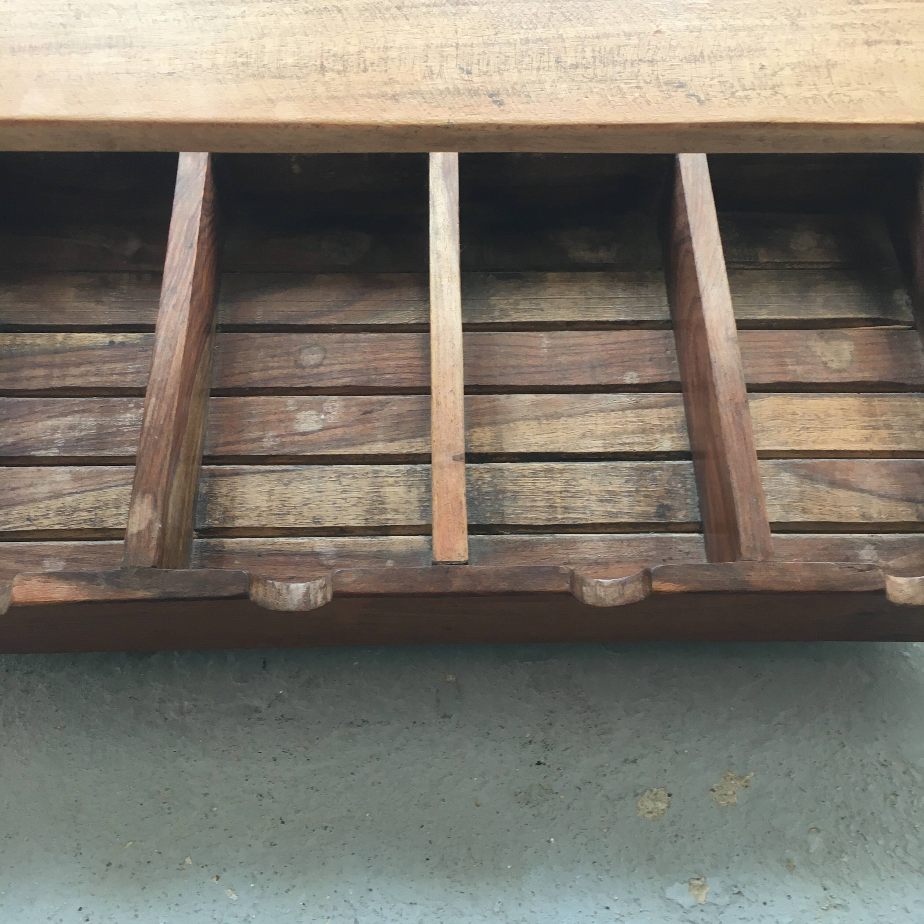 Shelf for glasses and cutlery