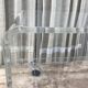 Table basse en plexiglas