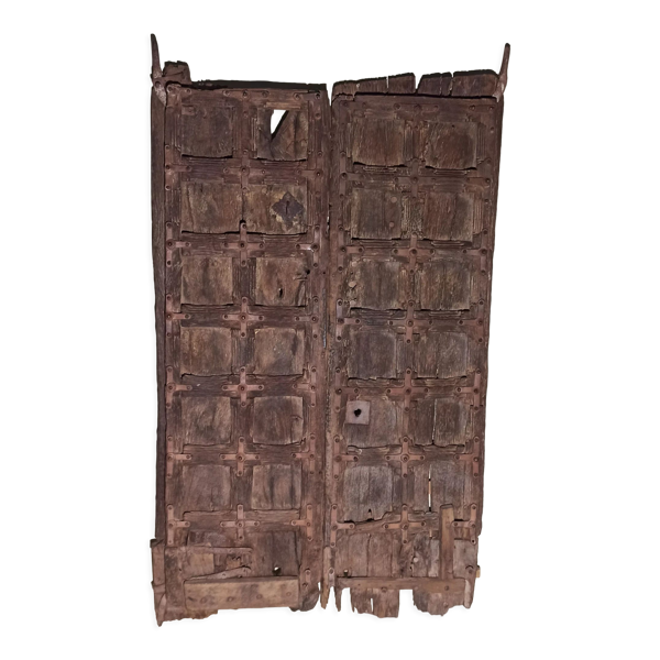 Porte ancienne en bois