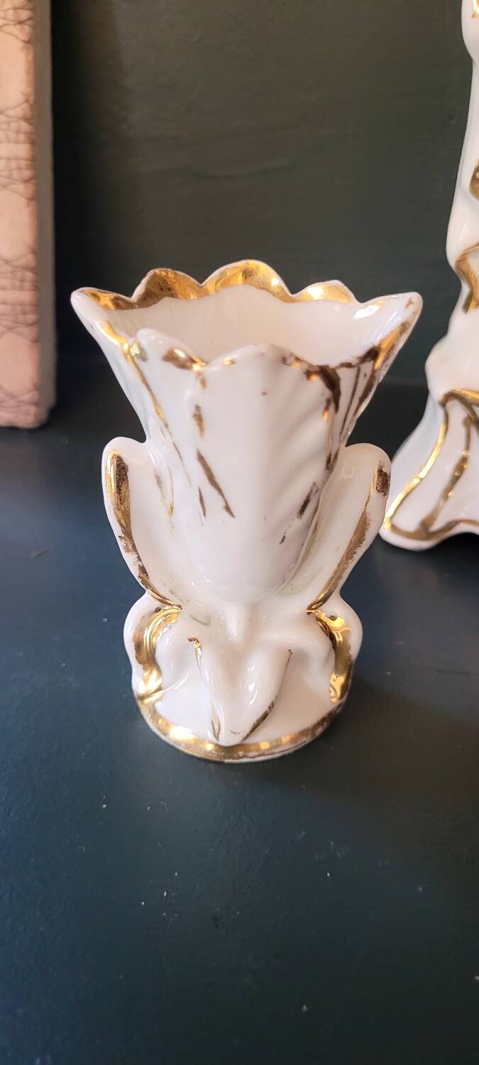 Virgin and Child + small vase. Gilded with fine gold