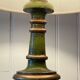 Lampe vintage en bois tourné chic dorée