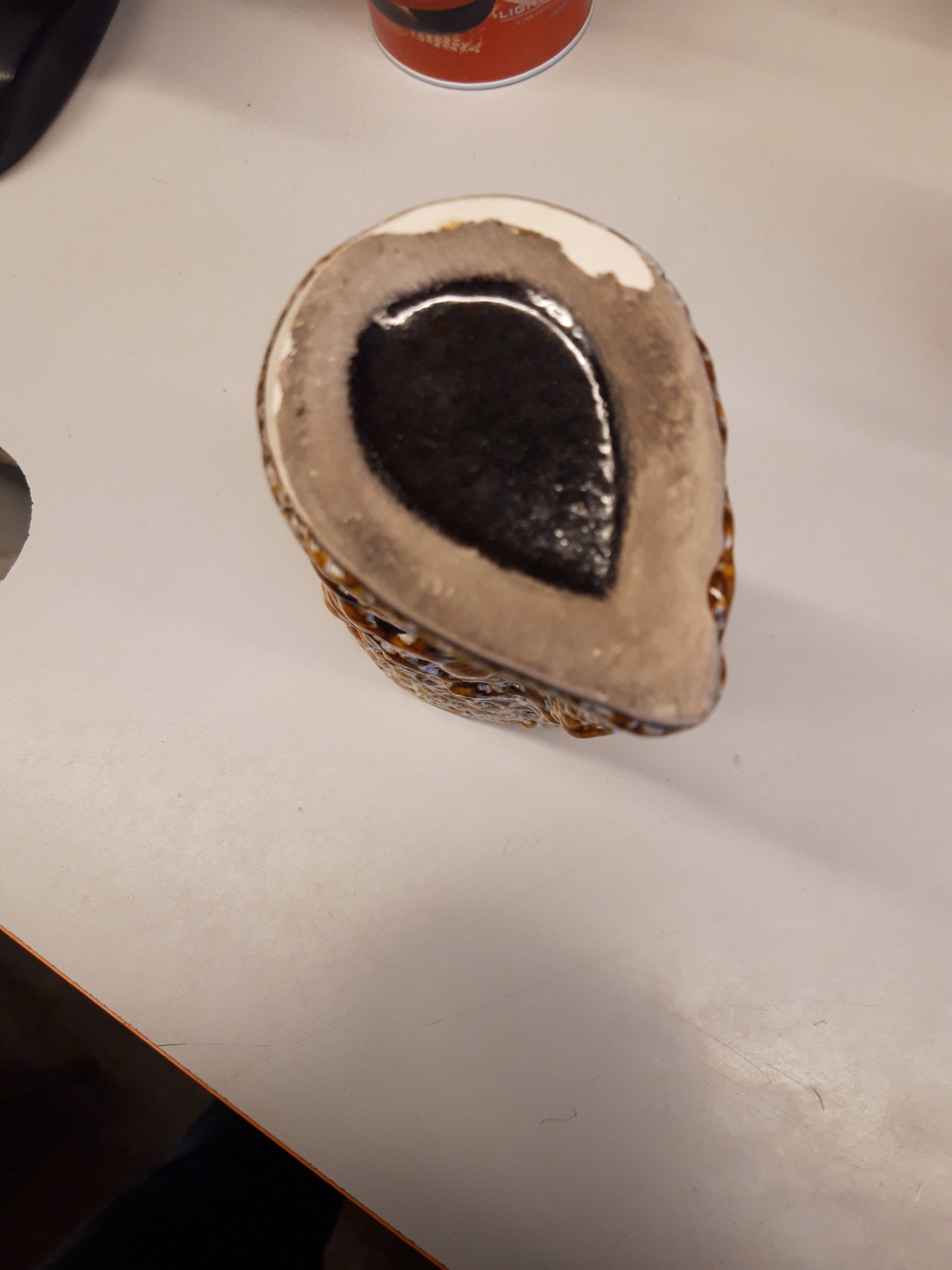 Set of 8 glazed ceramic mugs