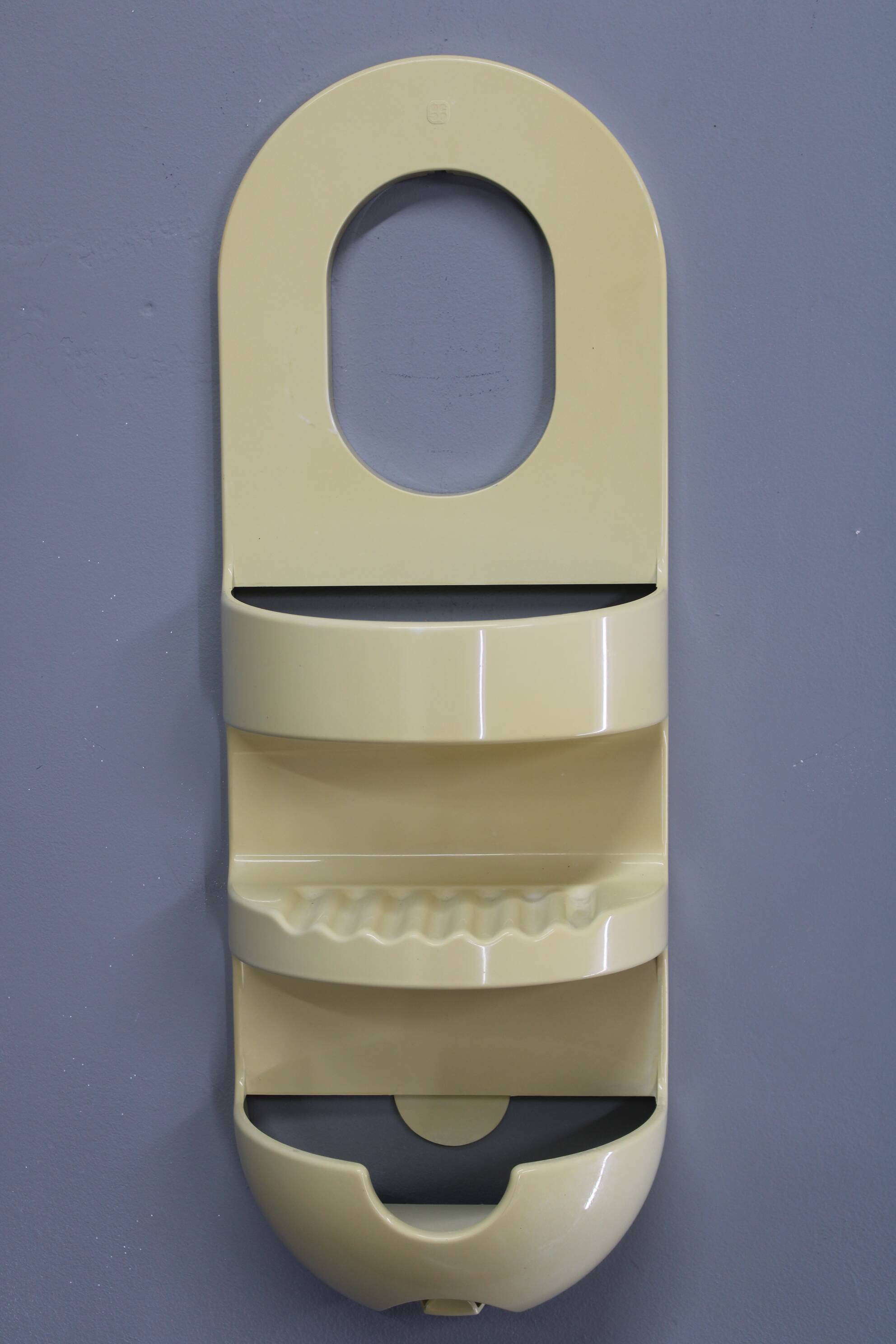 Mid-century Guzzini plastic bathroom shelf, Italy, 1970s