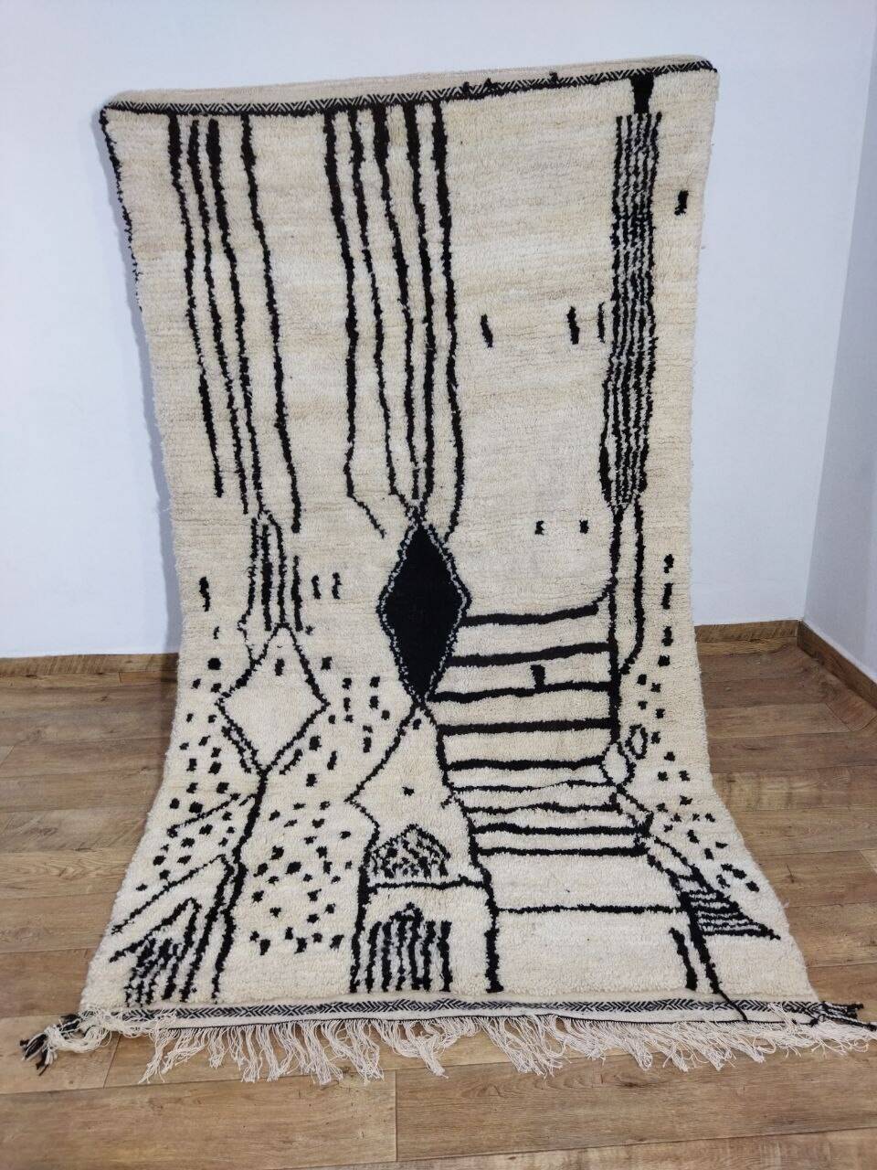 Handmade wool Berber rug 245x142 cm
