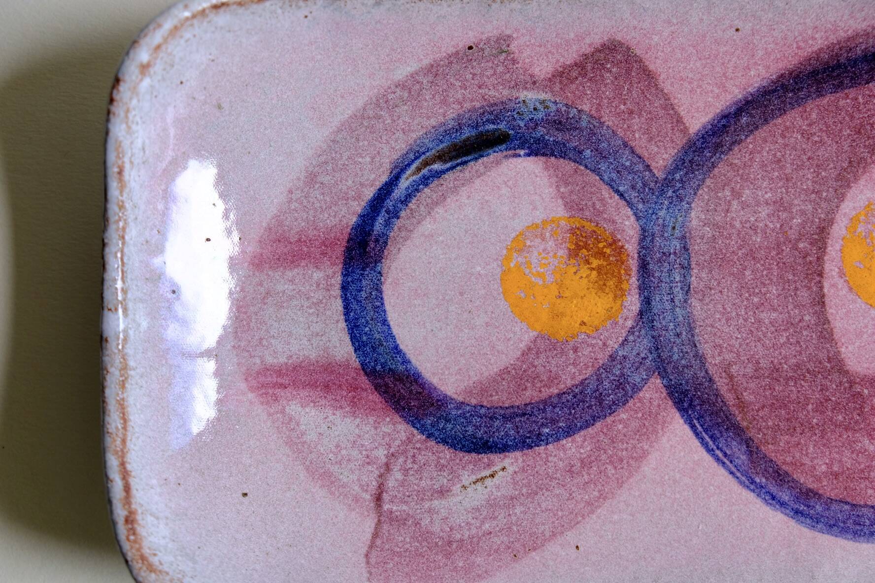 Coupe en grès décor abstrait pièce unique signée années 70/80