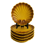 Vintage shell-shaped plates
