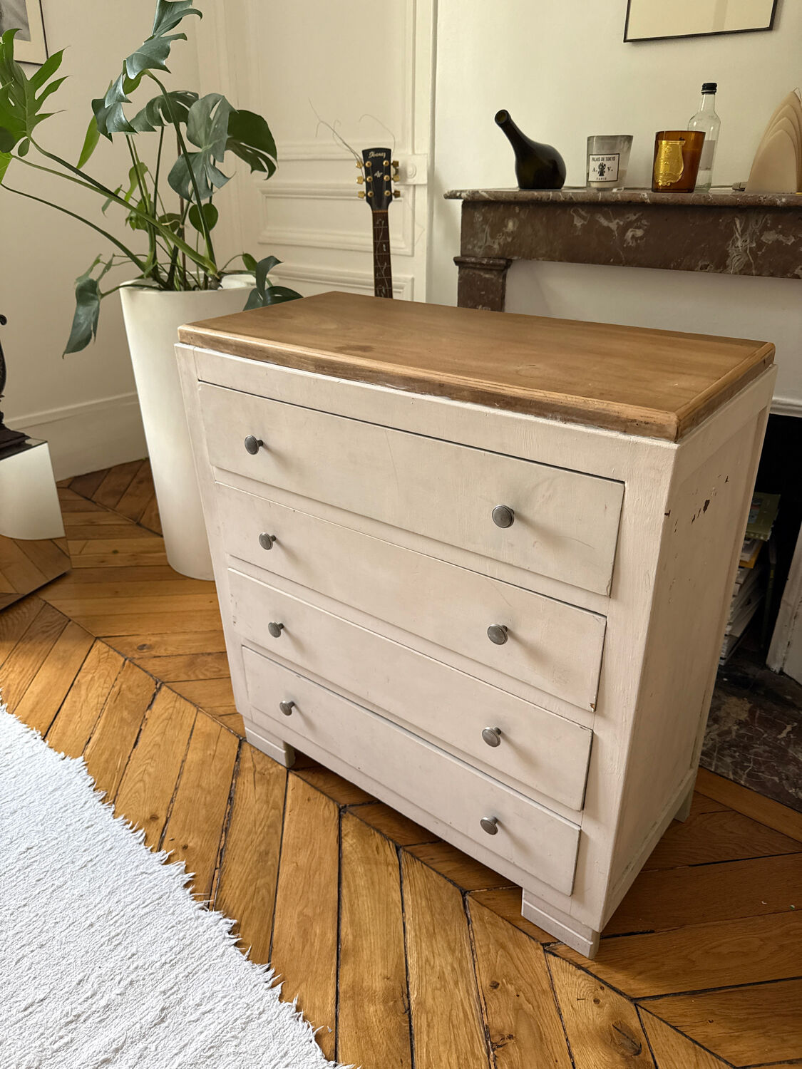 Vintage chest of drawers