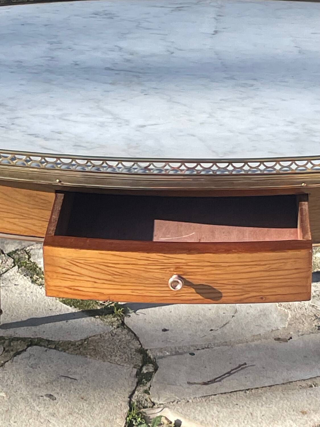 Bouillotte coffee table in blond mahogany, Louis XVI style, 20th century period