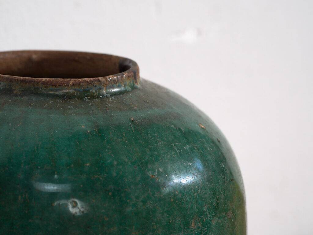 Antique emerald green enamelled vase (circa 1820) #36