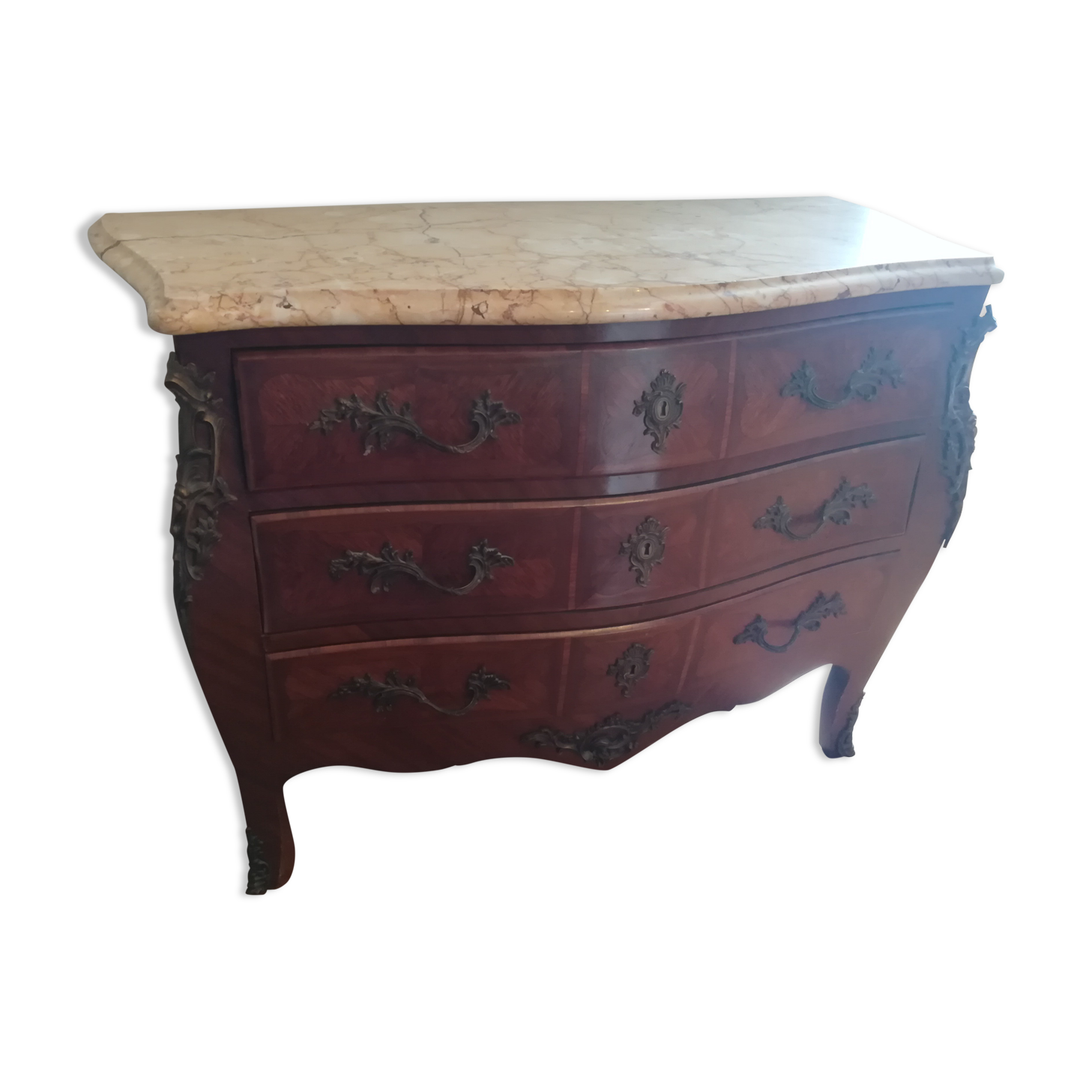Commode style Louis XV